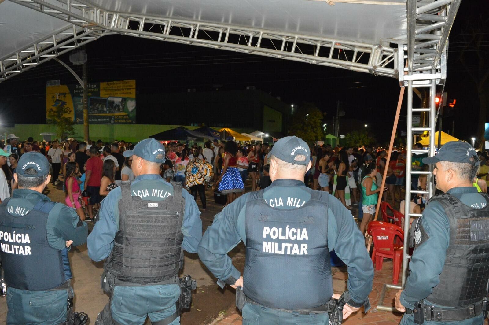 Imagem de compartilhamento para o artigo Polícia Militar reforça segurança durante o 2º Coxim Folia no Carnaval MS 2024 da MS Todo dia